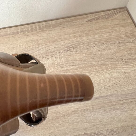 Aerosoles Strappy Sandals Heeled Shoes - Size 8 - Bronze Gold - Picture 7 of 8